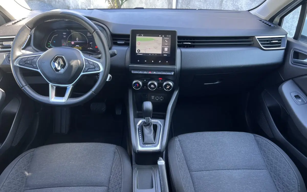 Renault Clio 1.6 E-Tech Initiale Paris 9