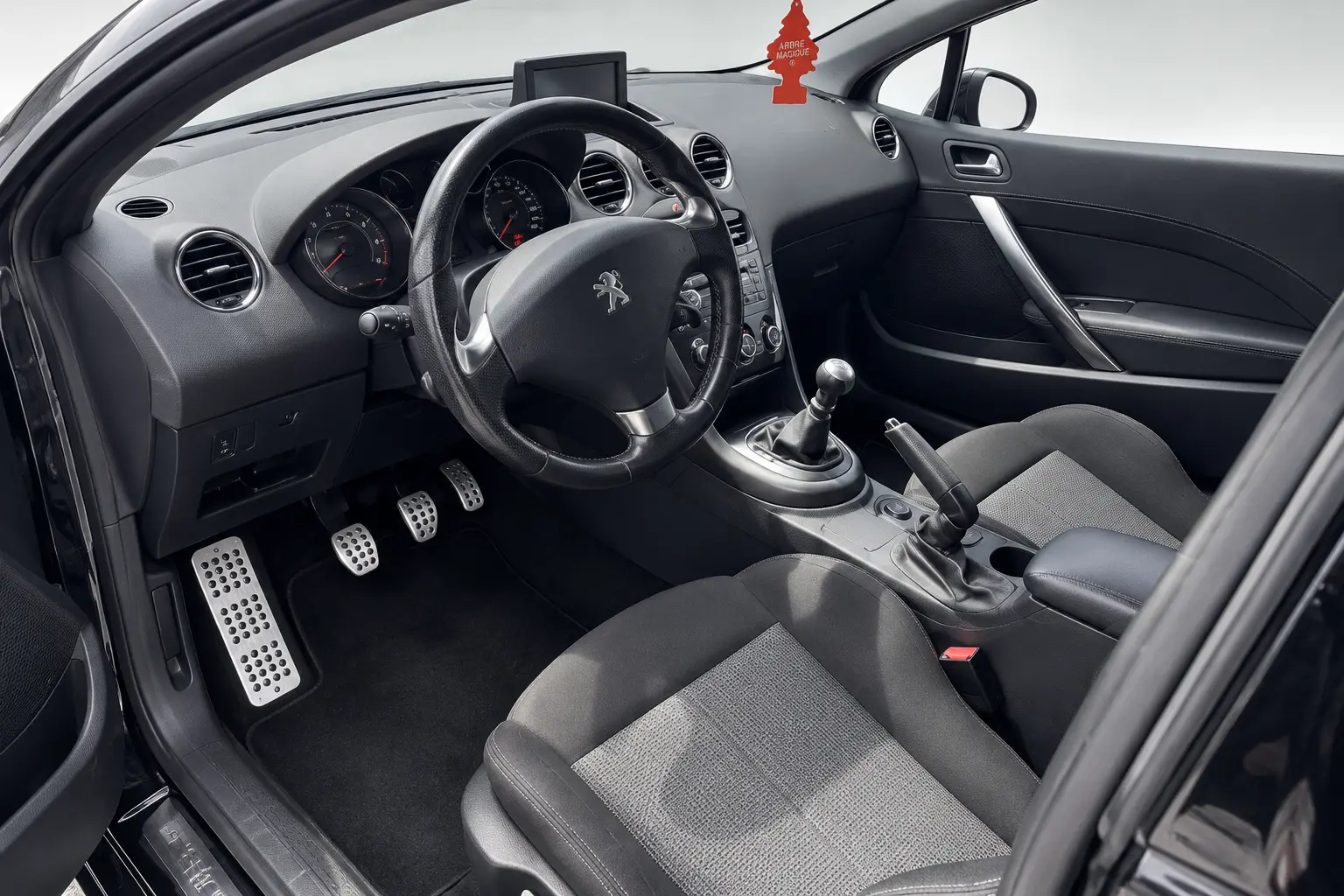Peugeot RCZ 1.6 155 THP 7
