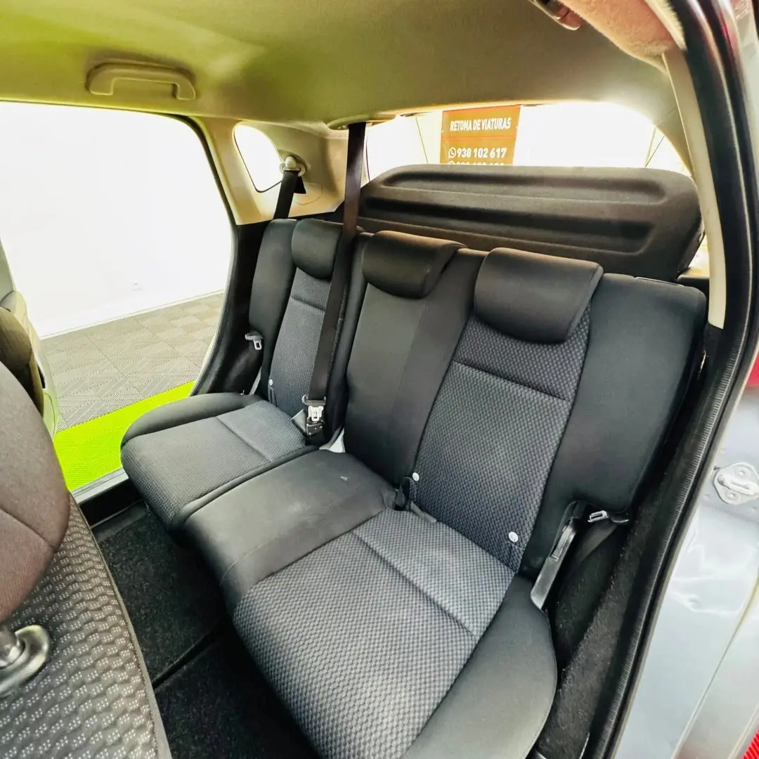 Honda Jazz 1.3 I-VTEC Comfort +Connect. Navi CVT 16