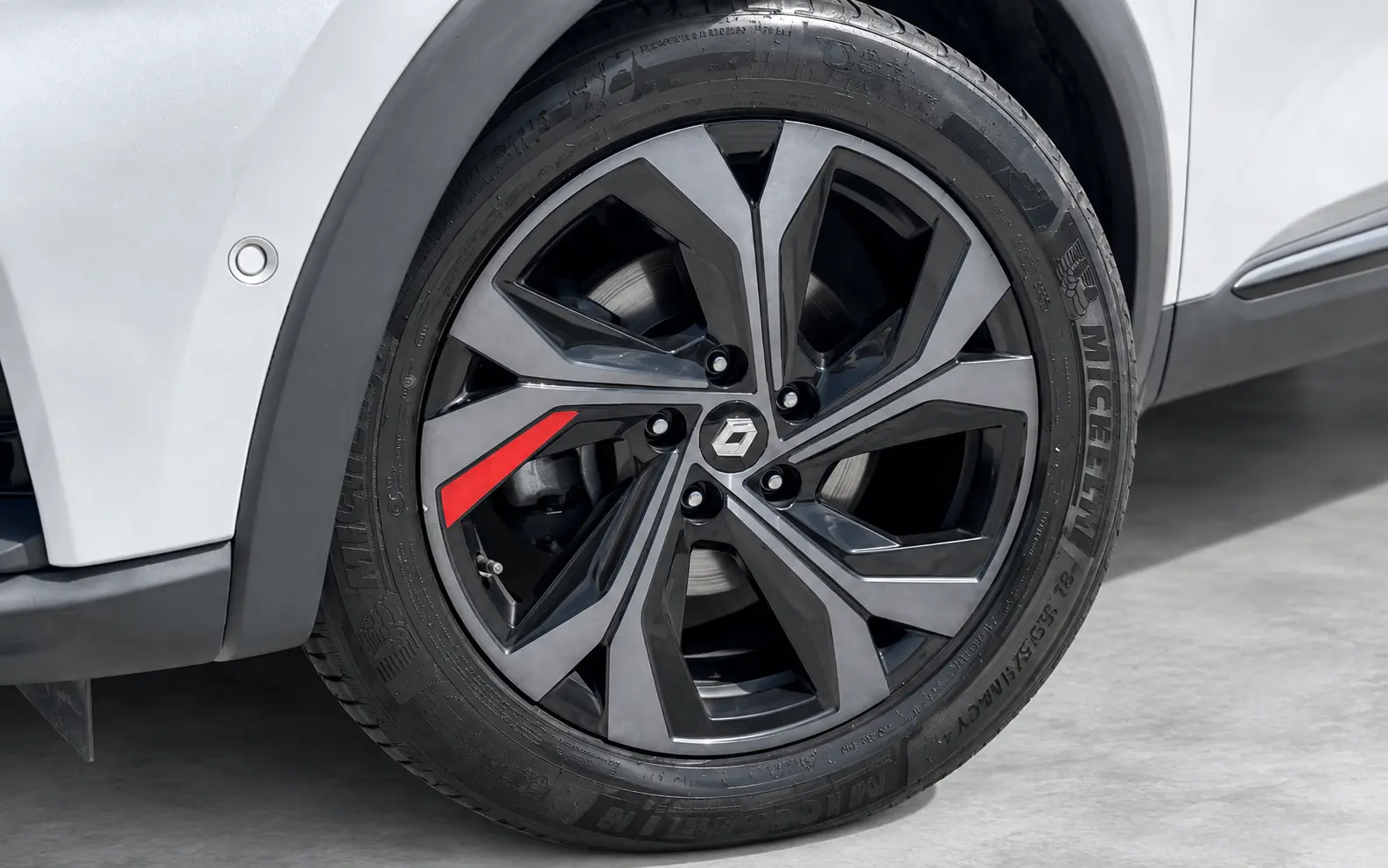 Renault Arkana 1.6 E-Tech R.S.Line 7