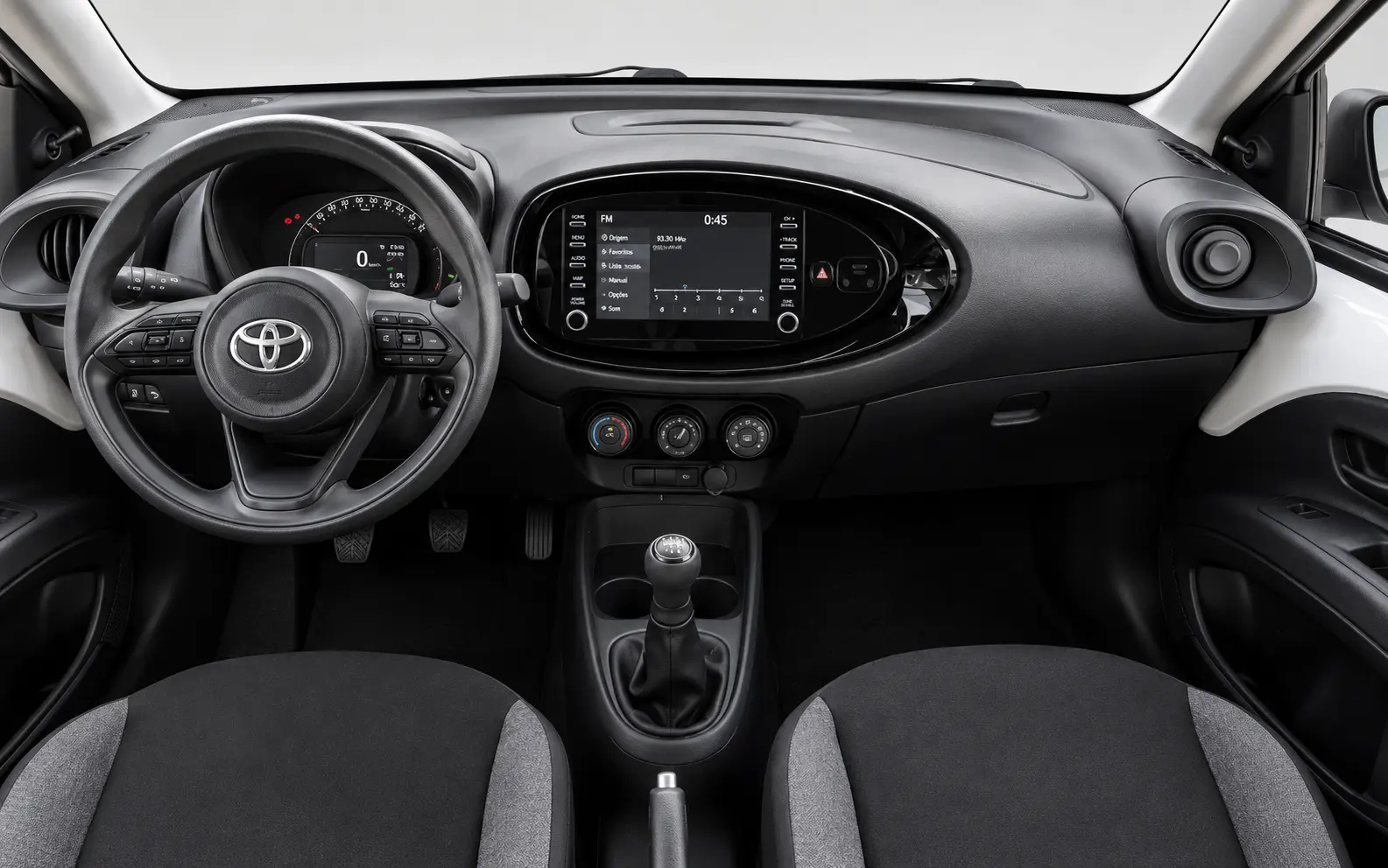 Toyota Aygo X 1.0 Play 6