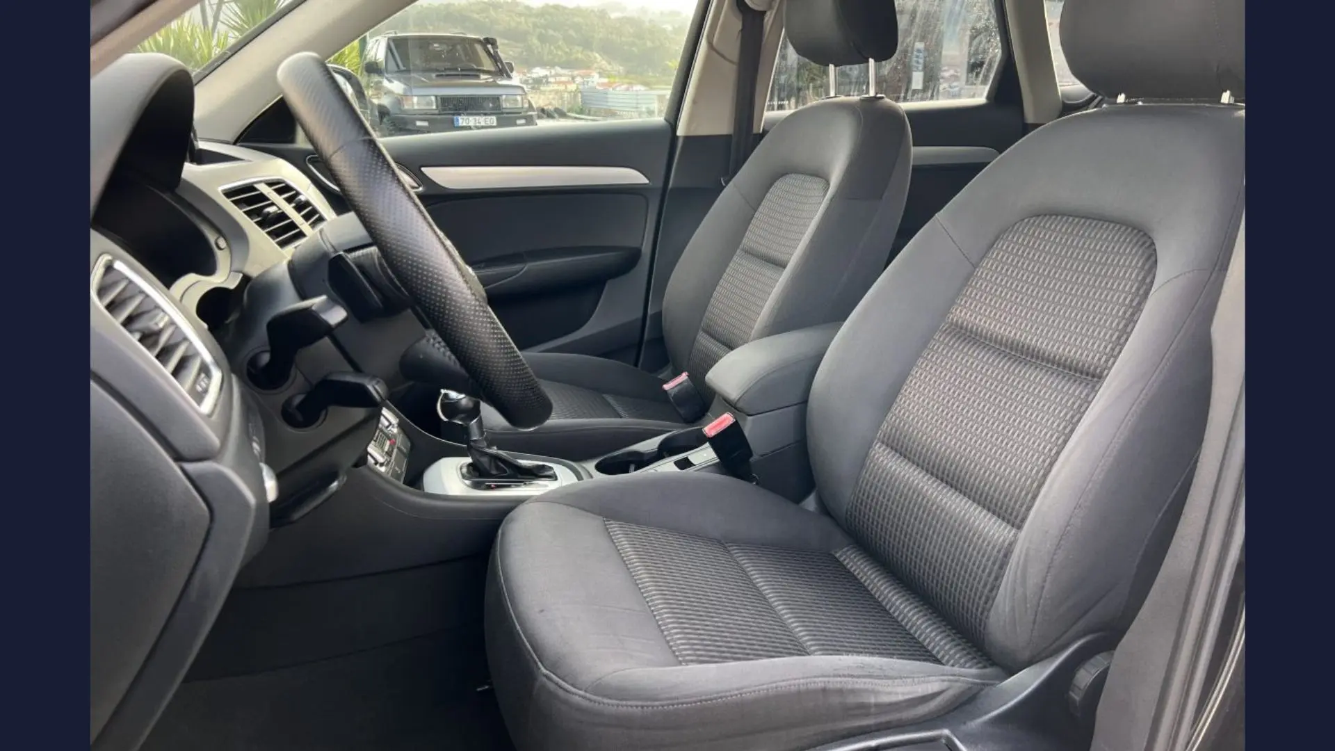 Audi Q3 2.0 TDI quattro S-tronic 4