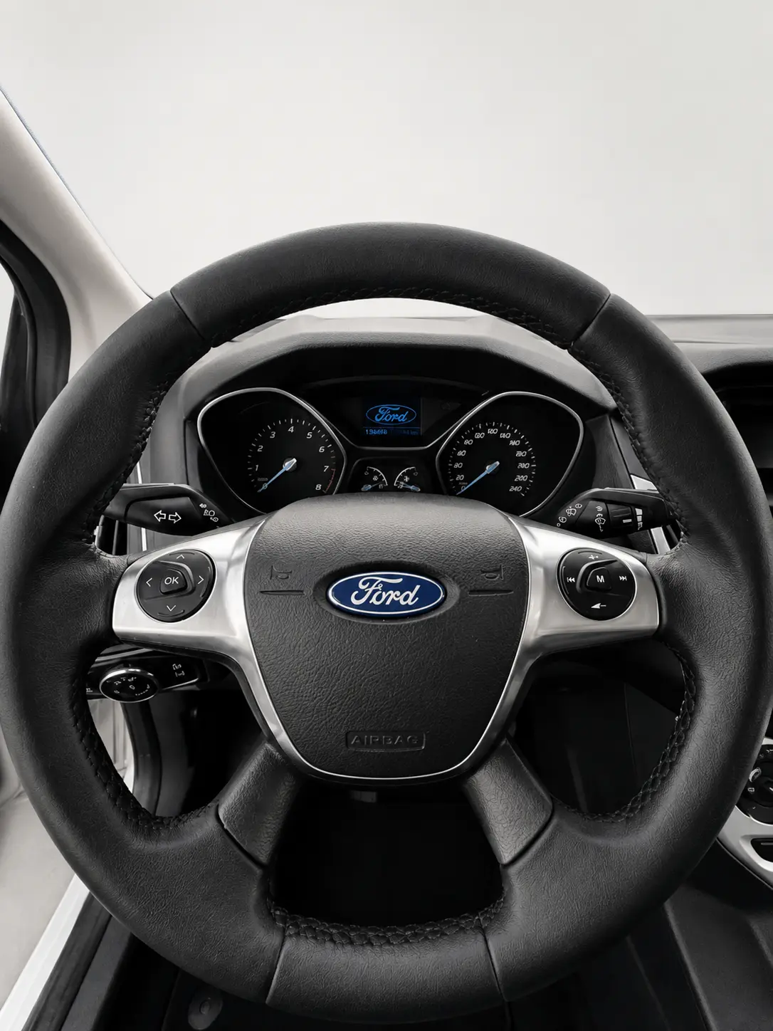 Ford Focus 1.0 EcoBoost S&S COOL&CONNECT 6