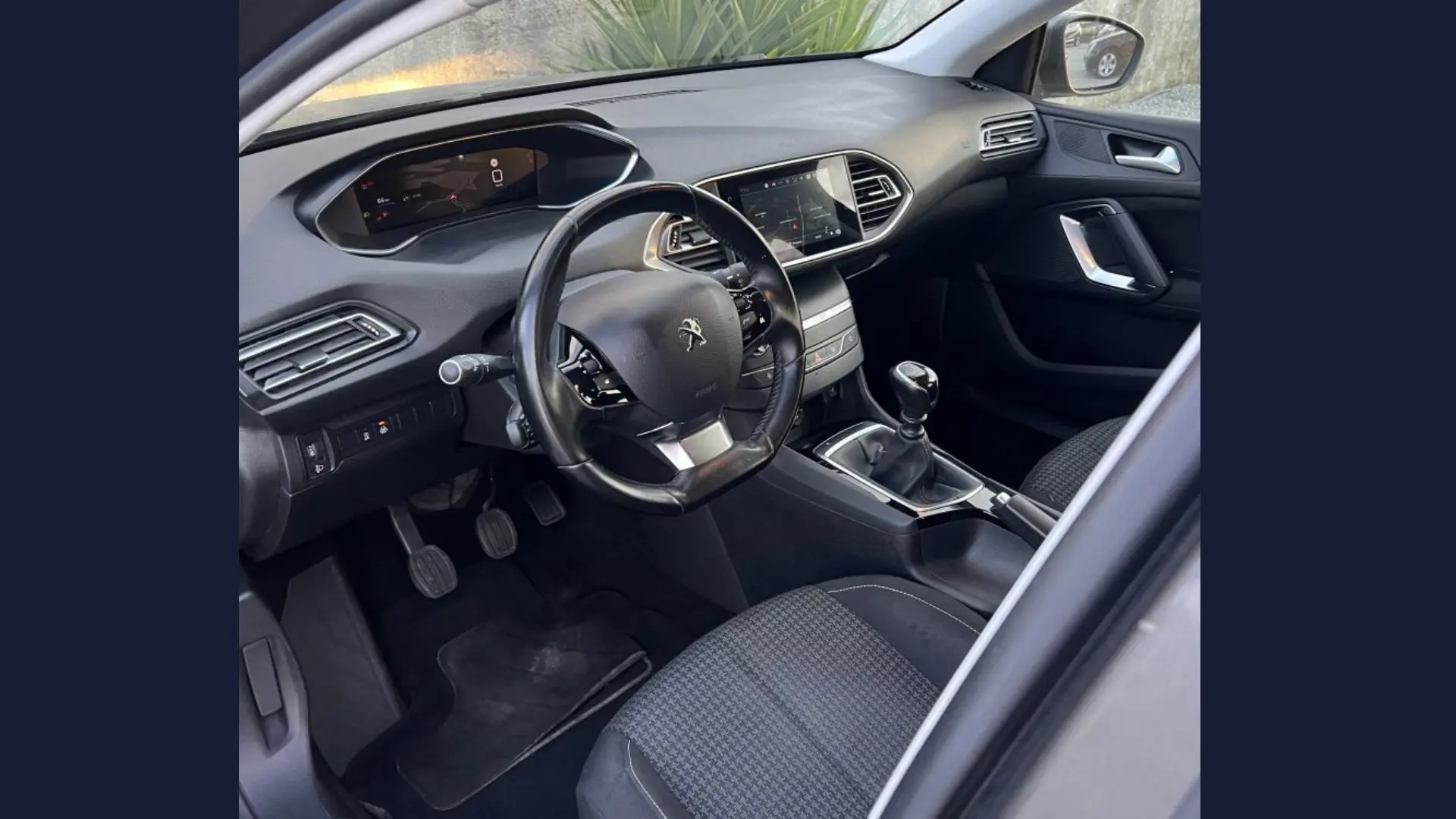 Peugeot 308 4