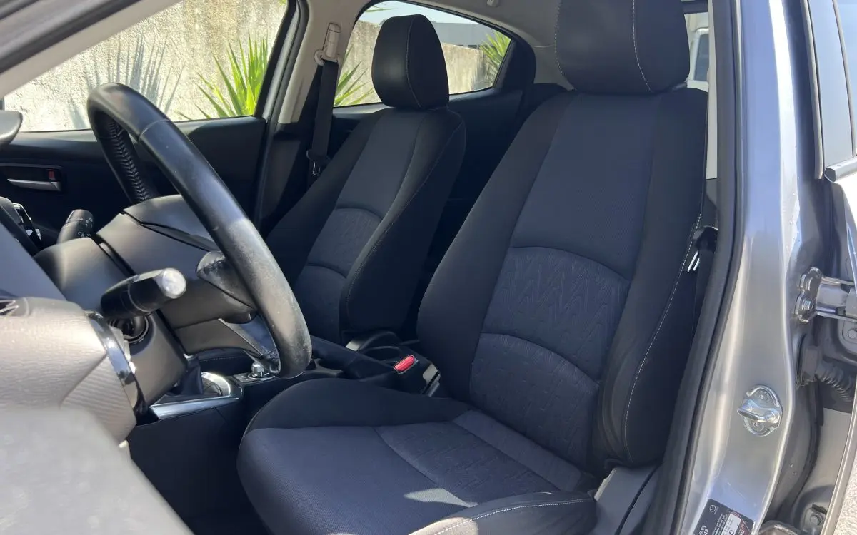 Mazda 2 Outro 5