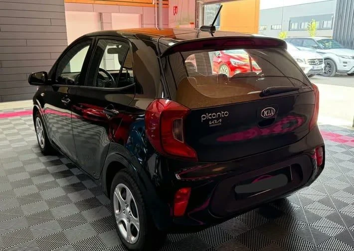 Kia Picanto Outro 3