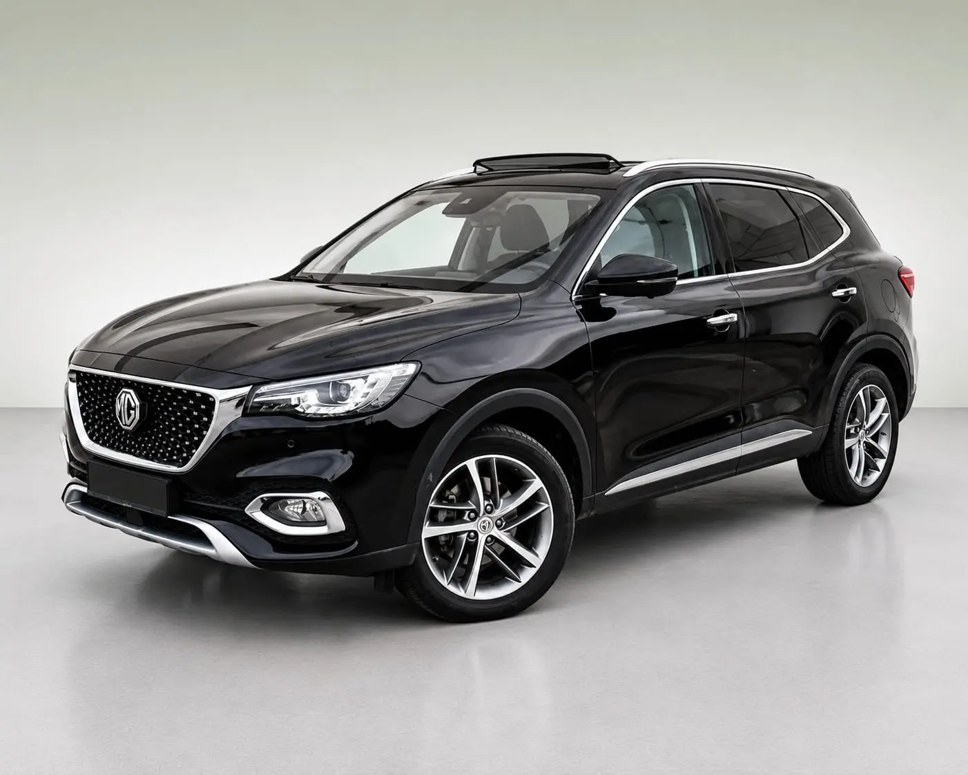 MG EHS Luxury 2