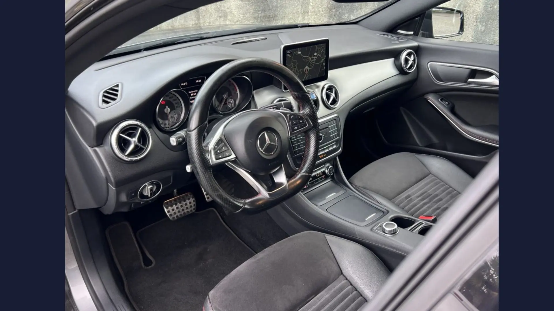 Mercedes-Benz CLA 220 4