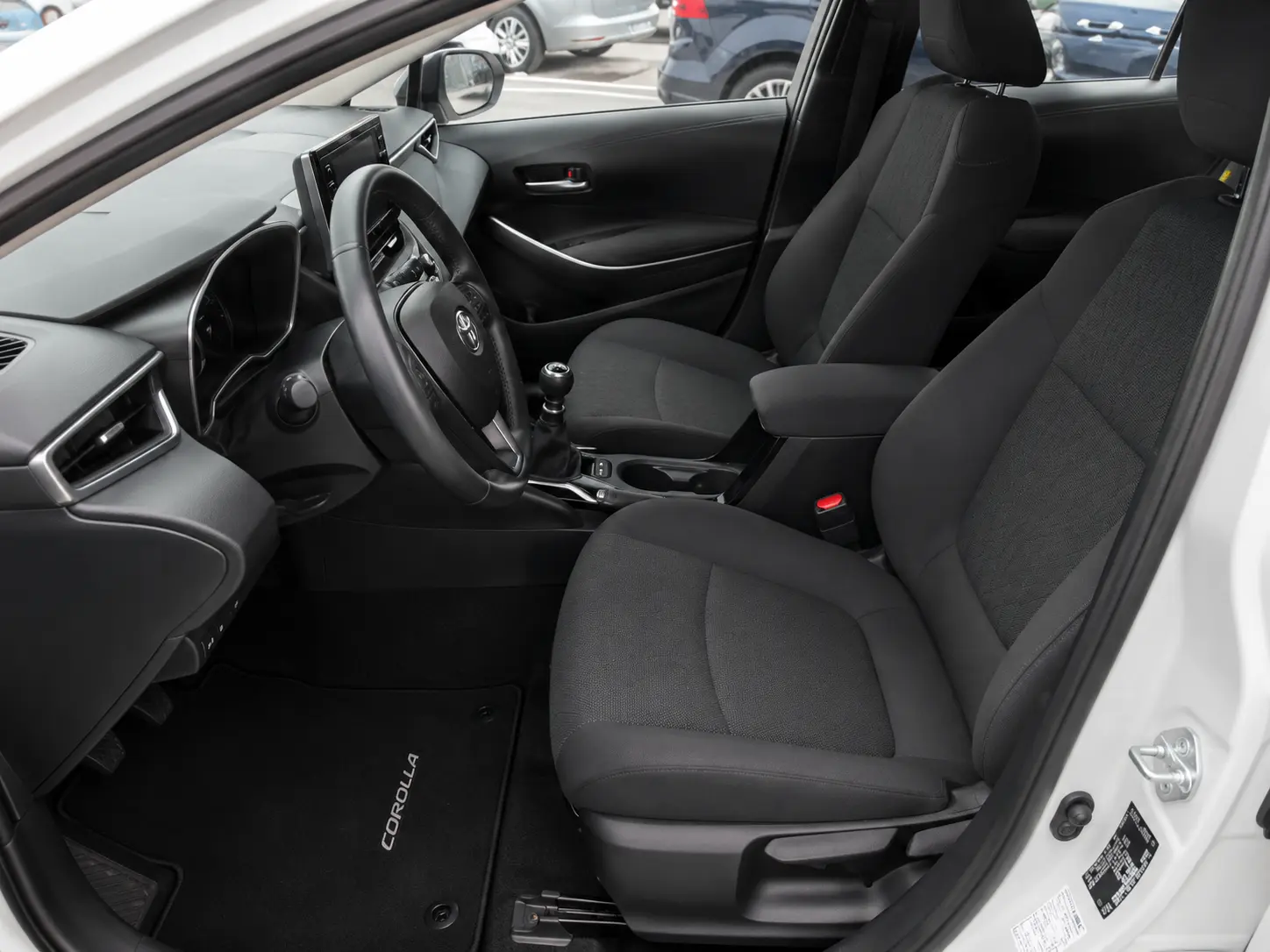 Toyota Corolla SD 1.6 Exclusive 6