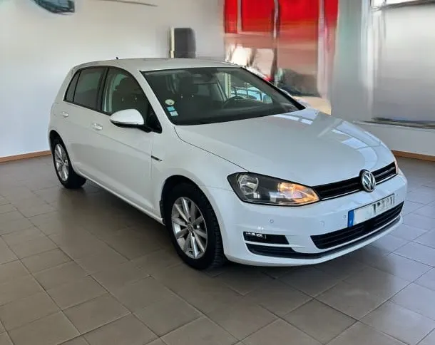 Volkswagen Golf 1.6 TDi BlueMotion Confortline 5