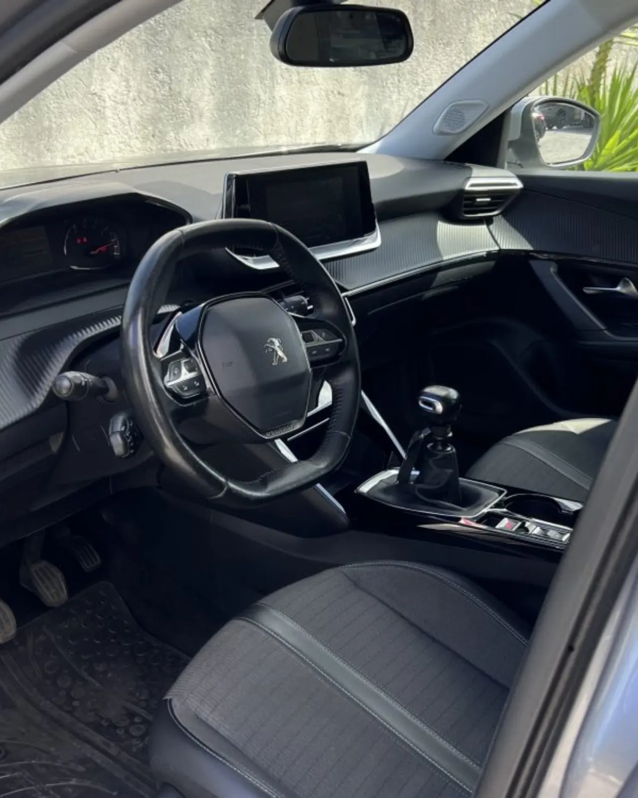 Peugeot 2008 1.2 PureTech Style 8