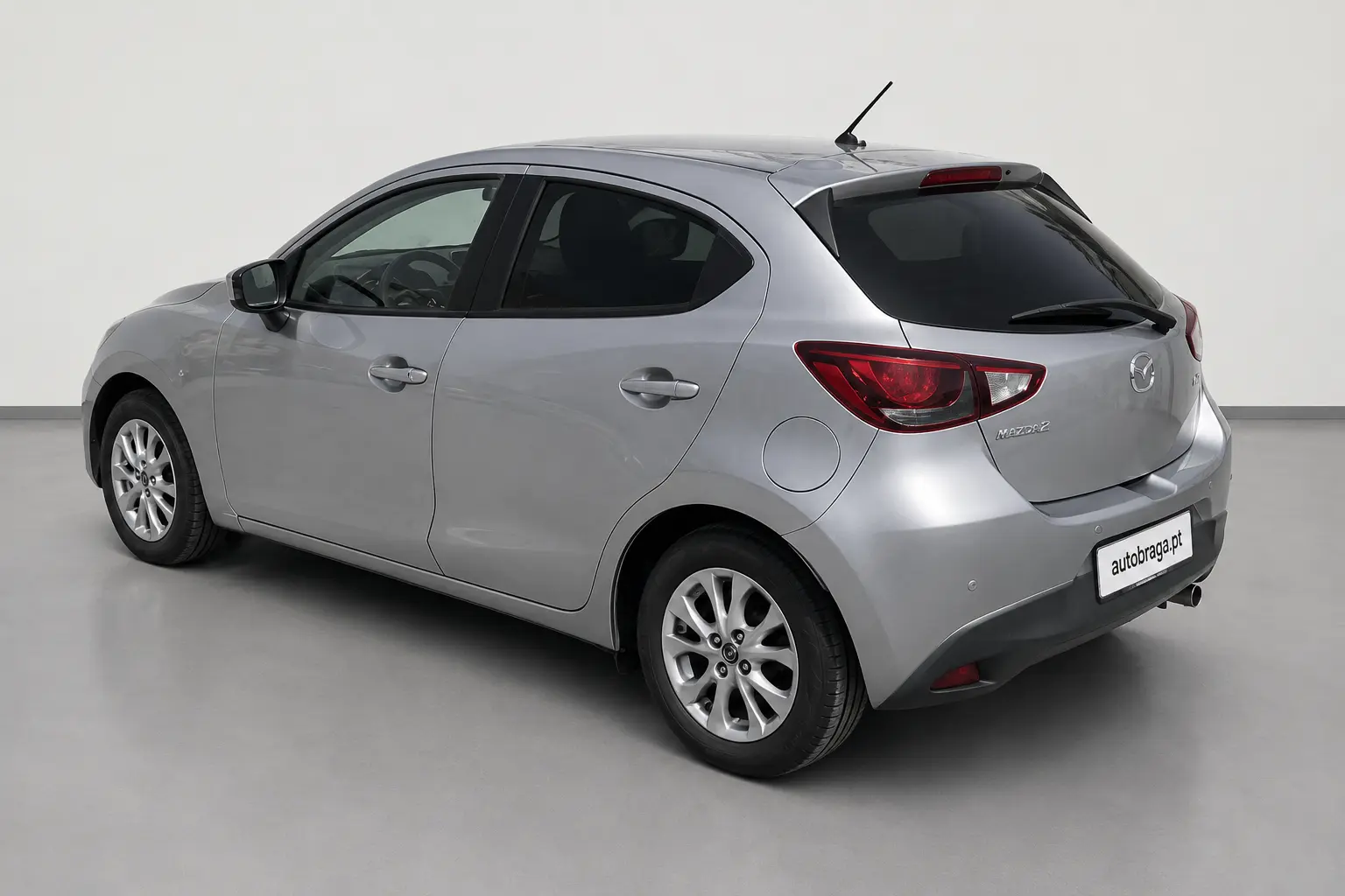 Mazda 2 Outro 3