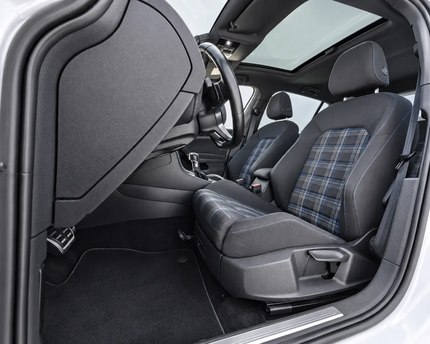 Volkswagen Golf 1.4 GTE Plug-in-Hybrid DSG 5