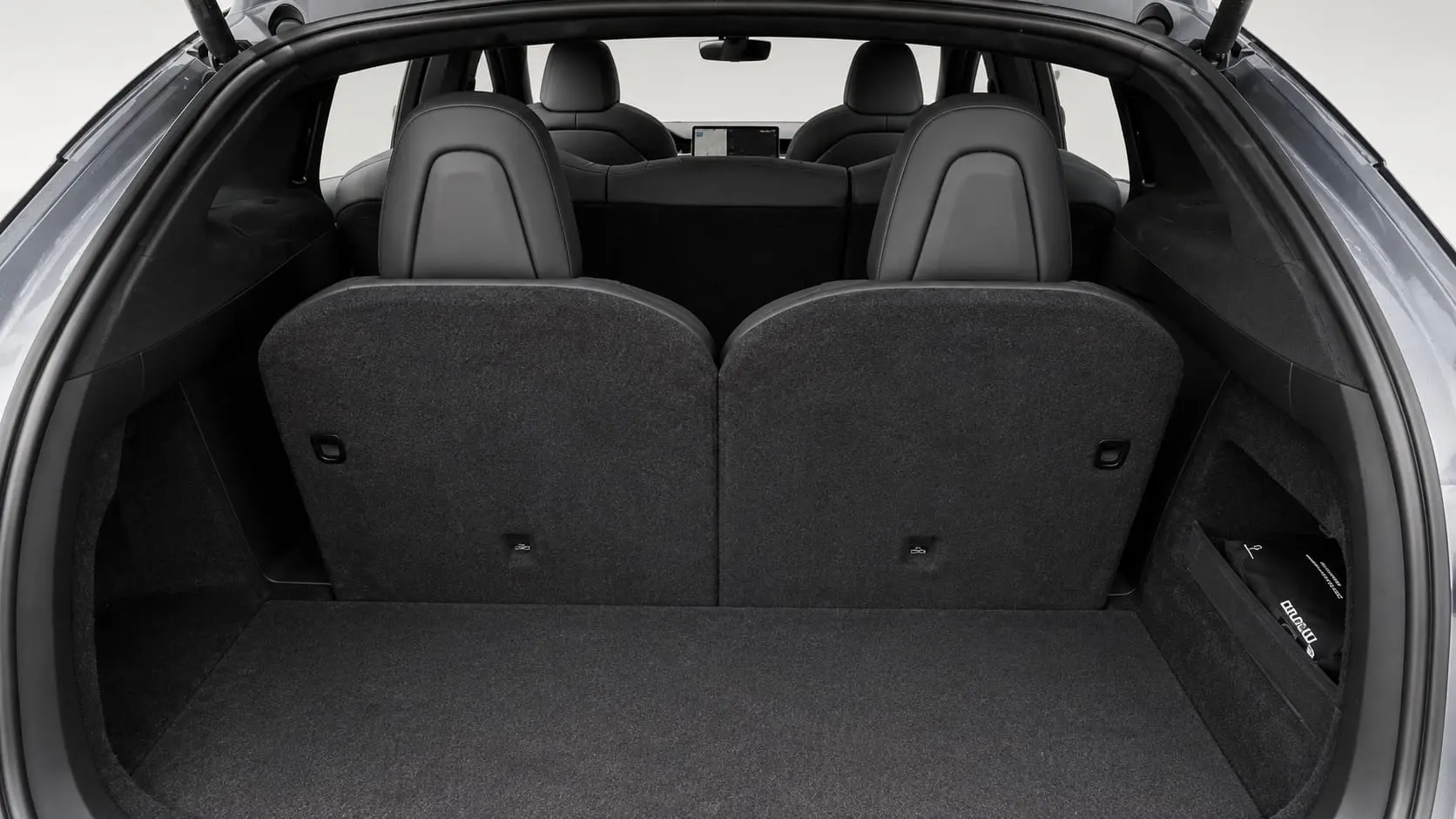 Tesla Model X 9