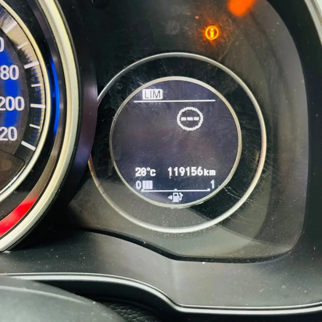 Honda Jazz 1.3 I-VTEC Comfort +Connect. Navi CVT 8