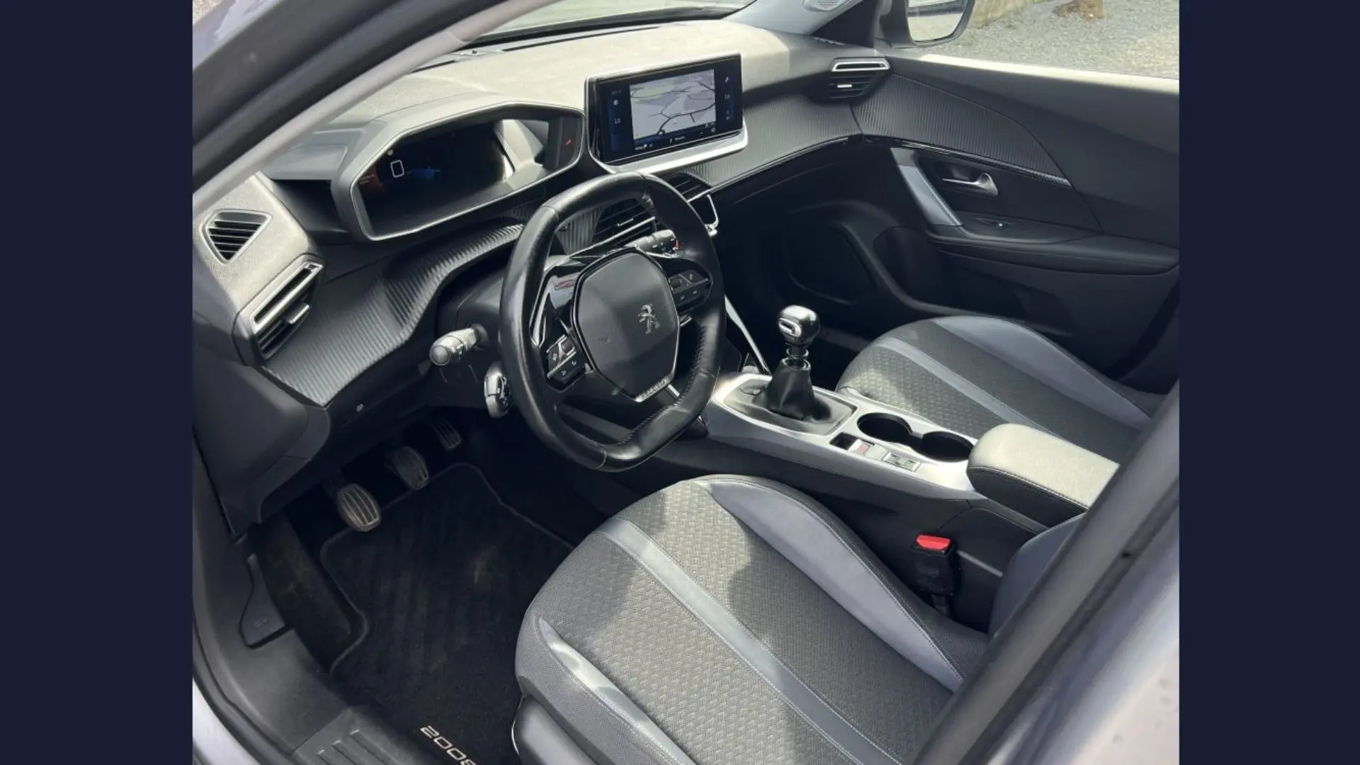 Peugeot 2008 4