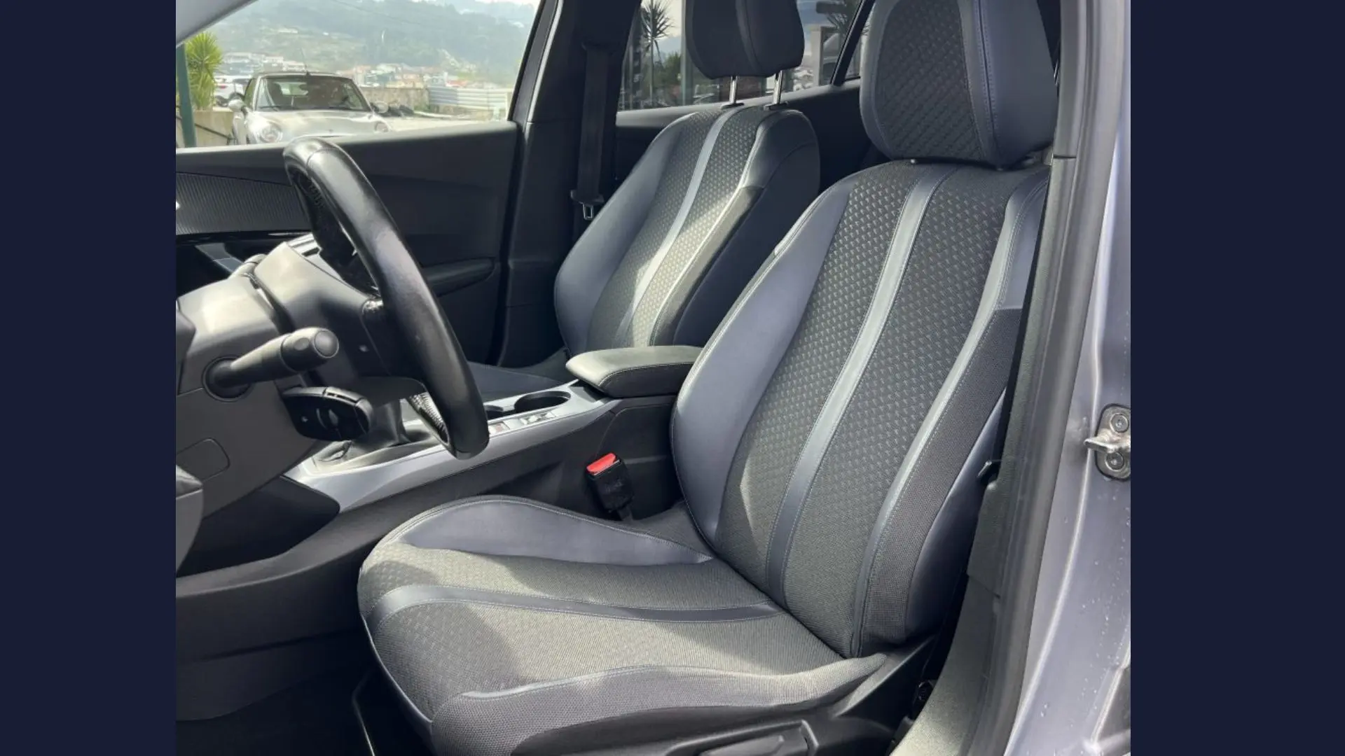 Peugeot 2008 5