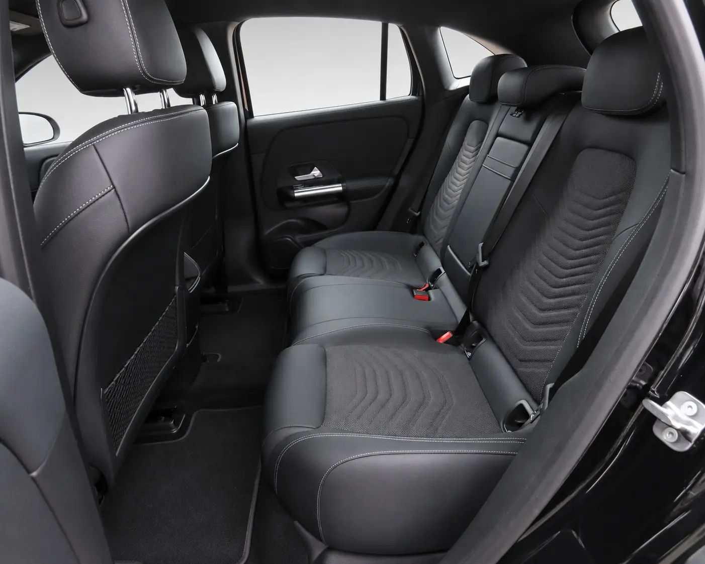 Mercedes-Benz EQA 250 14