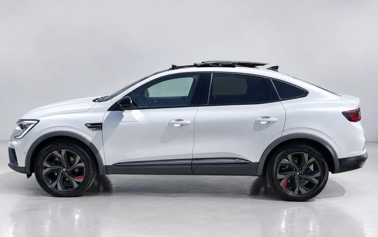 Renault Arkana 1.6 E-Tech R.S.Line 3