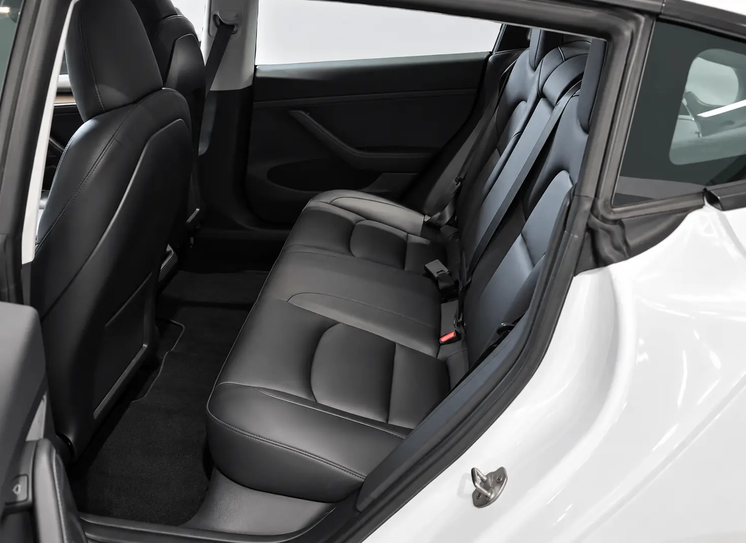 Tesla Model 3 Standard Range Plus RWD 6
