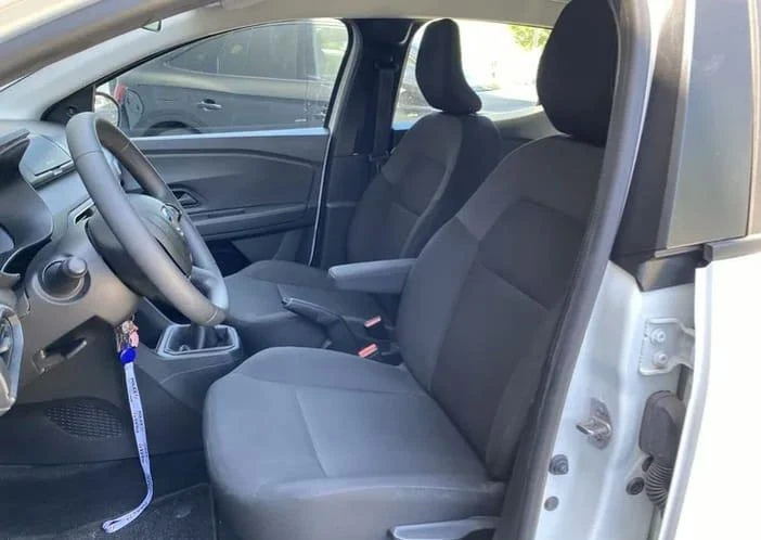 Dacia Sandero 1.0 SCe Access 10