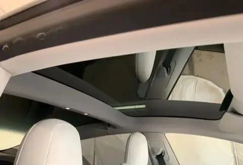 Tesla Model 3 7