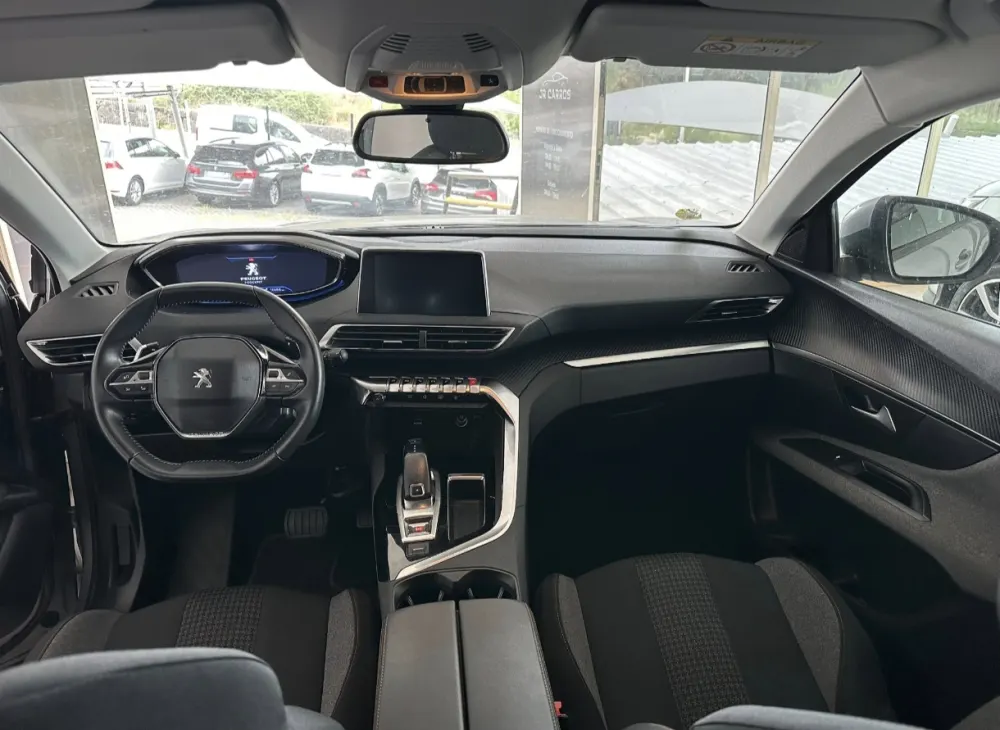 Peugeot 3008 1.5 BlueHDi Active Pack EAT8 9
