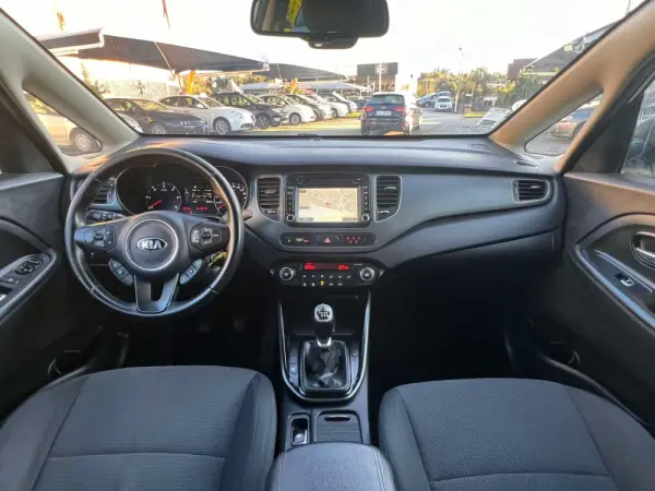 Kia Carens 1.7 CRDi ISG TX 9