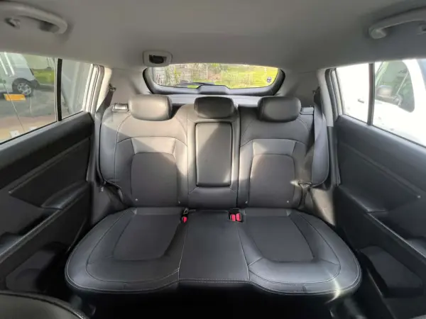 Kia Sportage 1.7 CRDi ISG EX 9