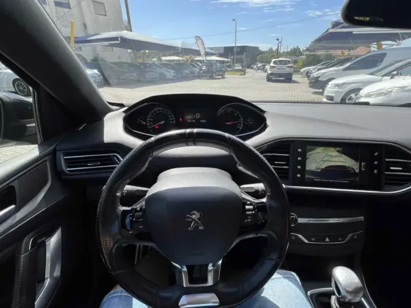 Peugeot 308 SW 1.6 BlueHDi GT Line 8