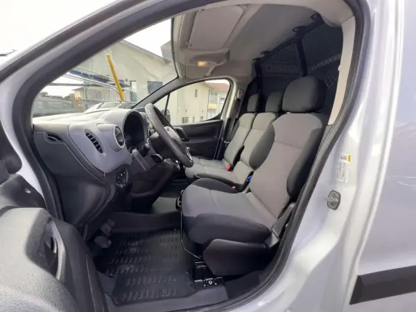 Peugeot Partner 1.6 HDi 3L (GPS) 6