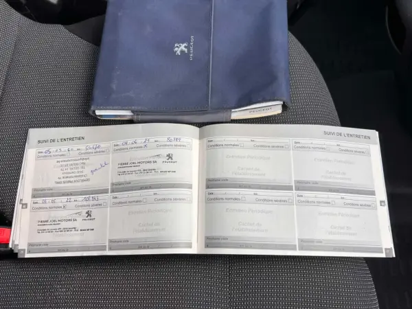 Peugeot Partner 1.6 HDi 3L (GPS) 11