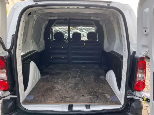 Peugeot Partner 1.6 HDi 3L (GPS) 12
