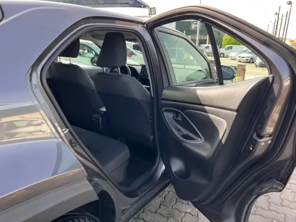 Toyota Yaris Cross 1.5 HDF Comfort Plus 11