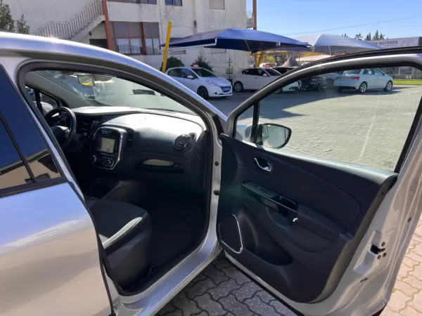 Renault Captur 1.5 dCi Exclusive C/Pneu 12