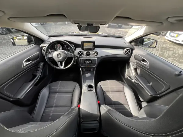 Mercedes-Benz GLA 200 d Aut. 8