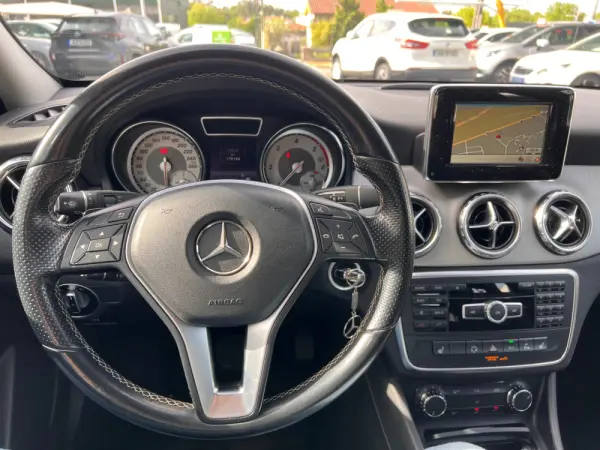 Mercedes-Benz GLA 200 d Aut. 7