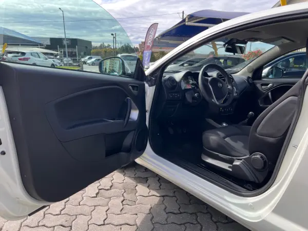 Alfa Romeo MiTo 0.9 T TwinAir Urban 5