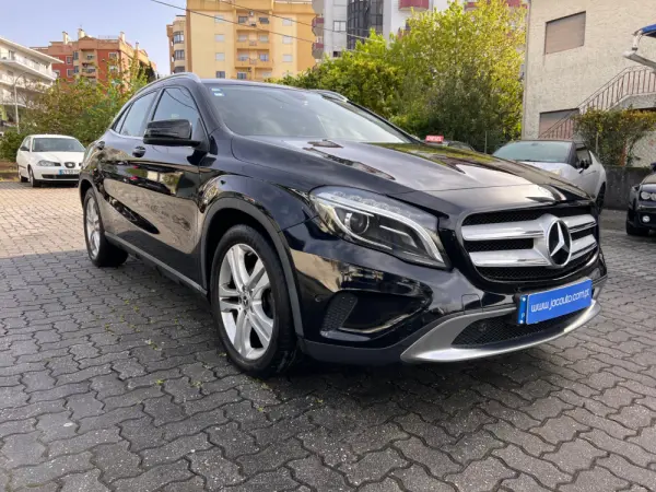 Mercedes-Benz GLA 200 d Aut. 2