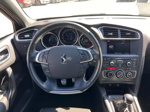 Citroen DS4 1.6 e-HDi So Chic 7