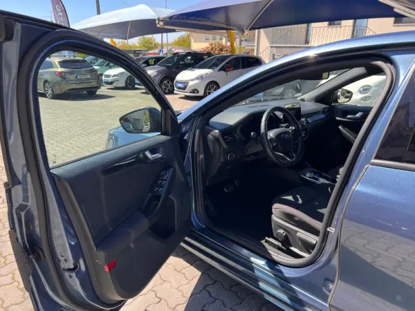 Ford Focus 1.5 TDCi ECOBlue ST-Line Aut. 5