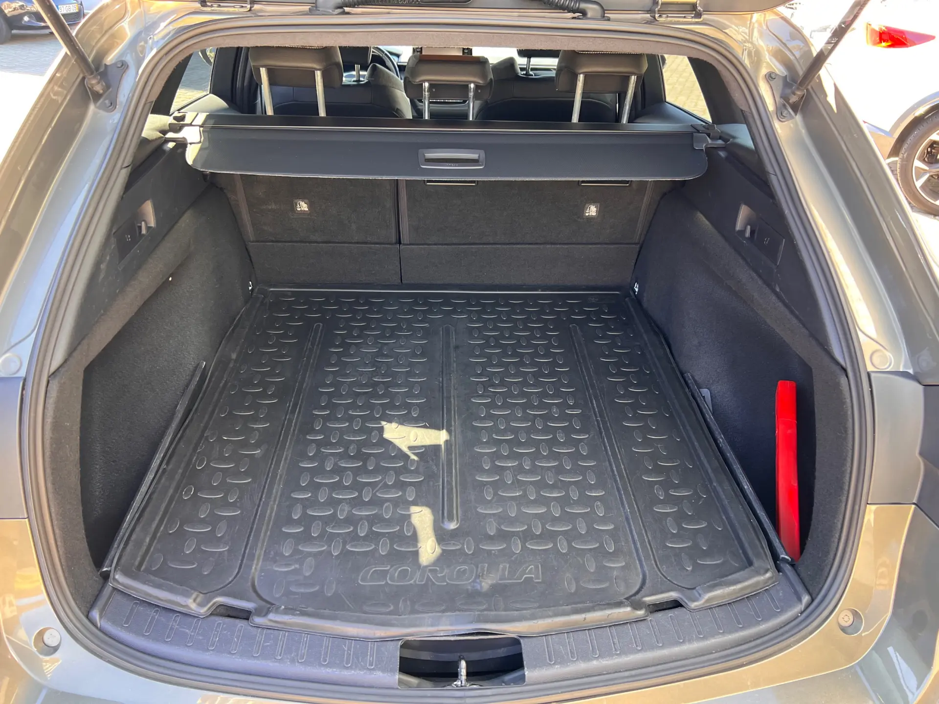 Toyota Corolla Touring Sports 1.8 Hybrid Comfort+P.Sport 10