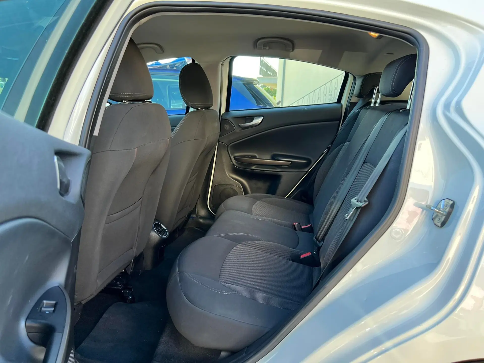 Alfa Romeo Giulietta 1.6 JTDm Distinctive (105cv) 6