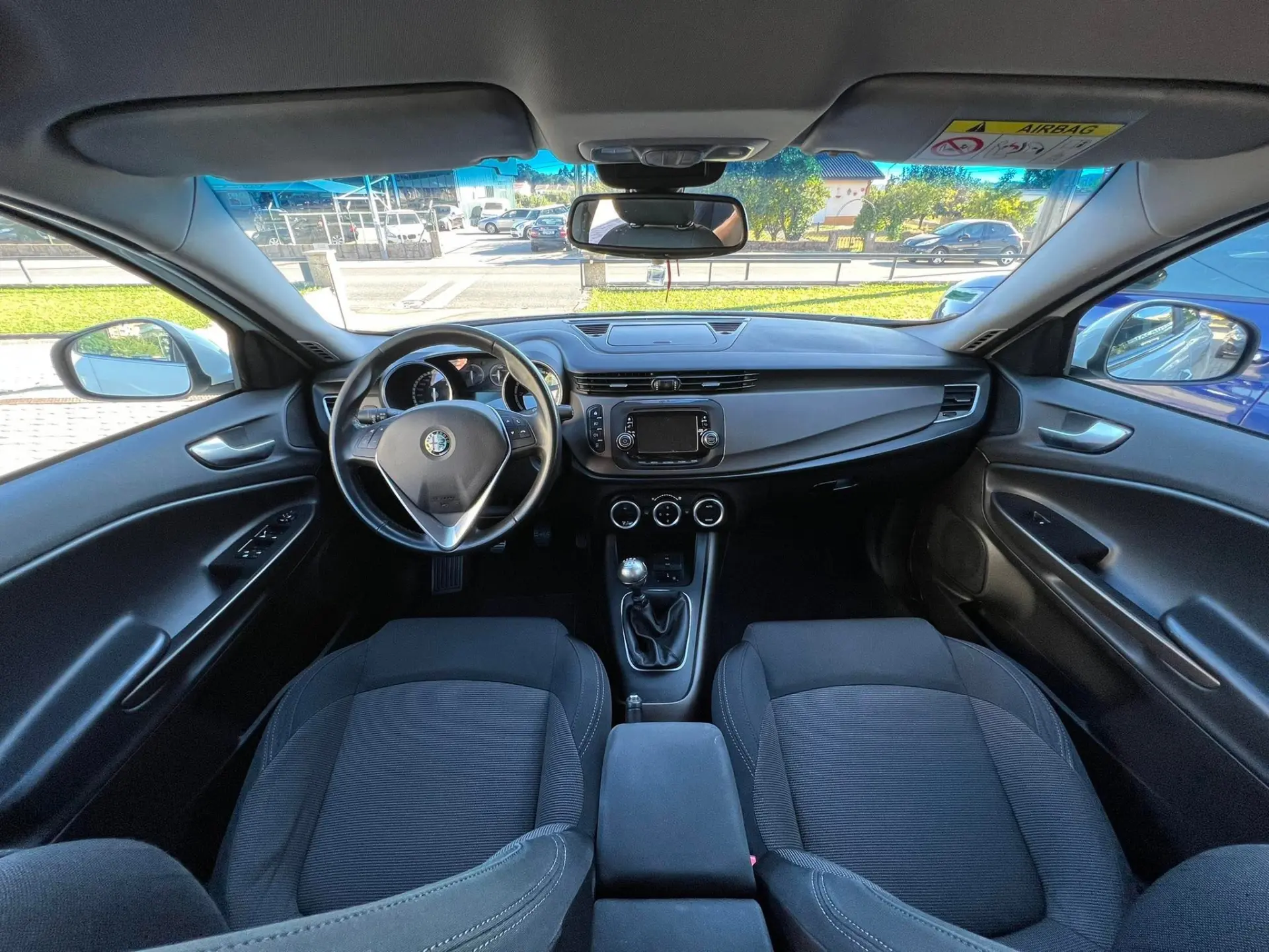 Alfa Romeo Giulietta 1.6 JTDm Distinctive (105cv) 8