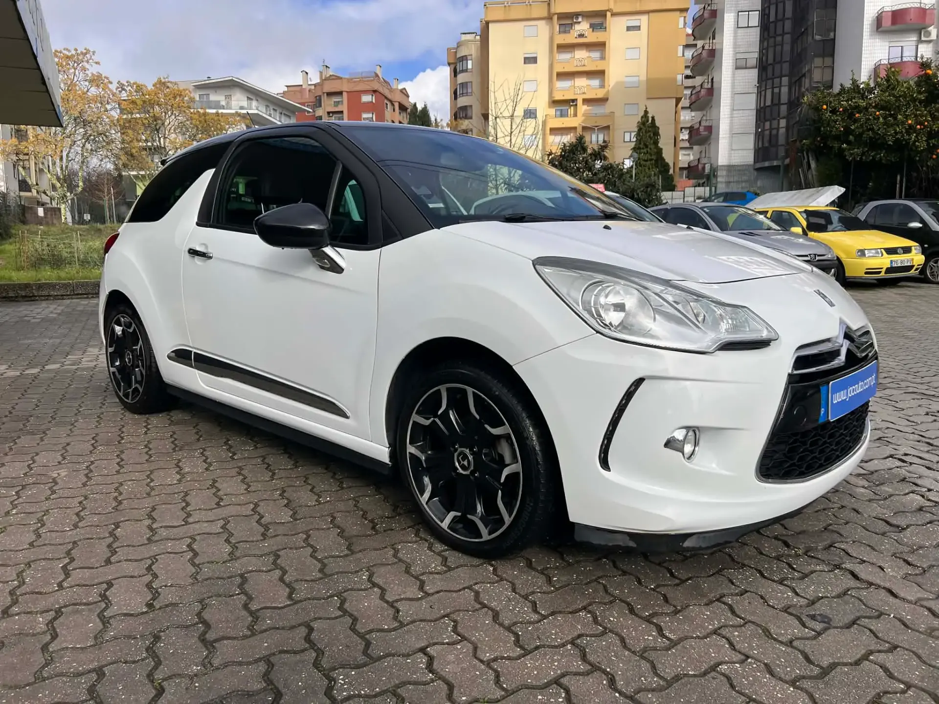 Citroën DS3 1.6 e-HDi Airdream Sport Chic 2