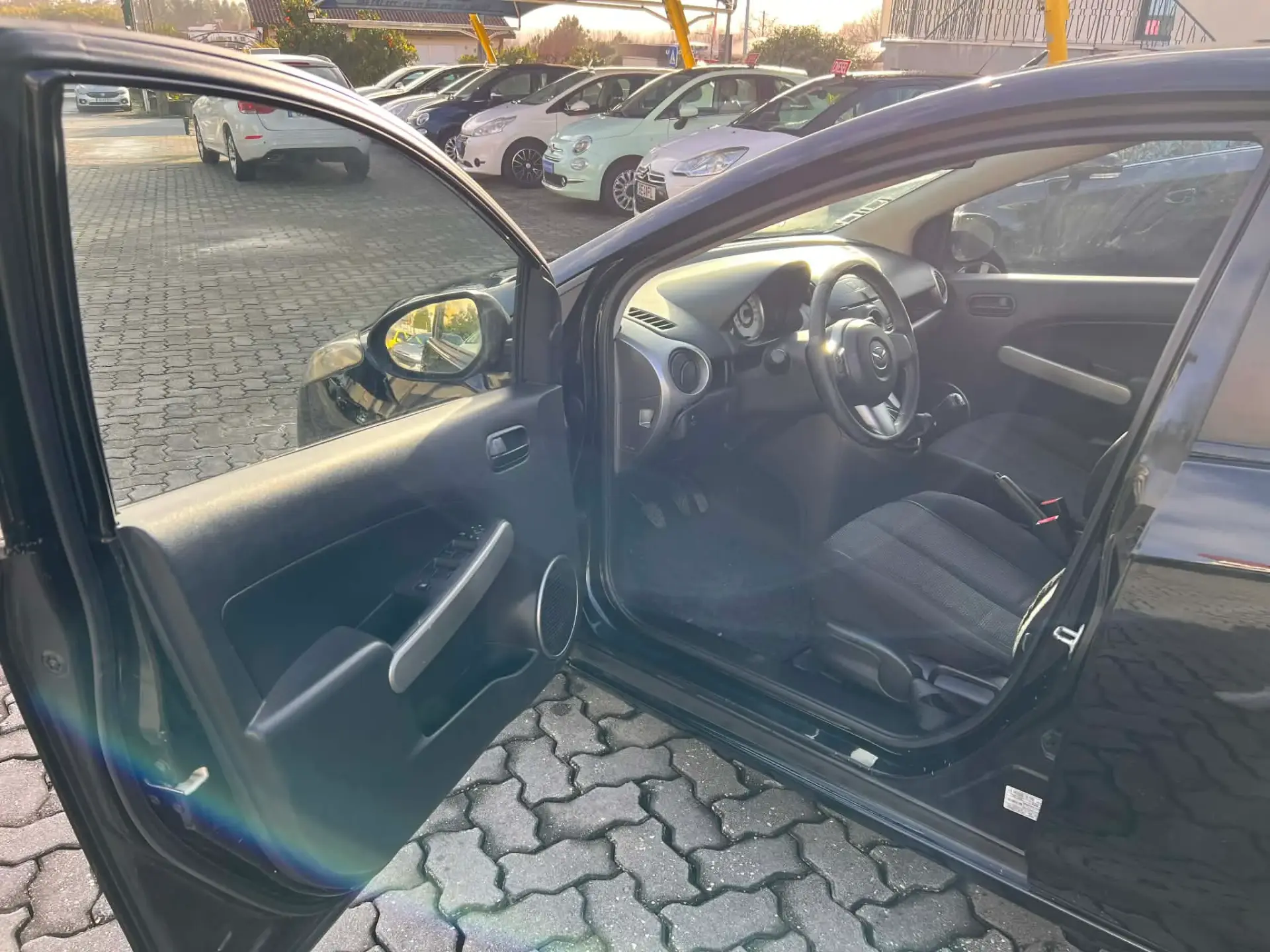 Mazda 2 1.4 MZ-CD Exclusive 5