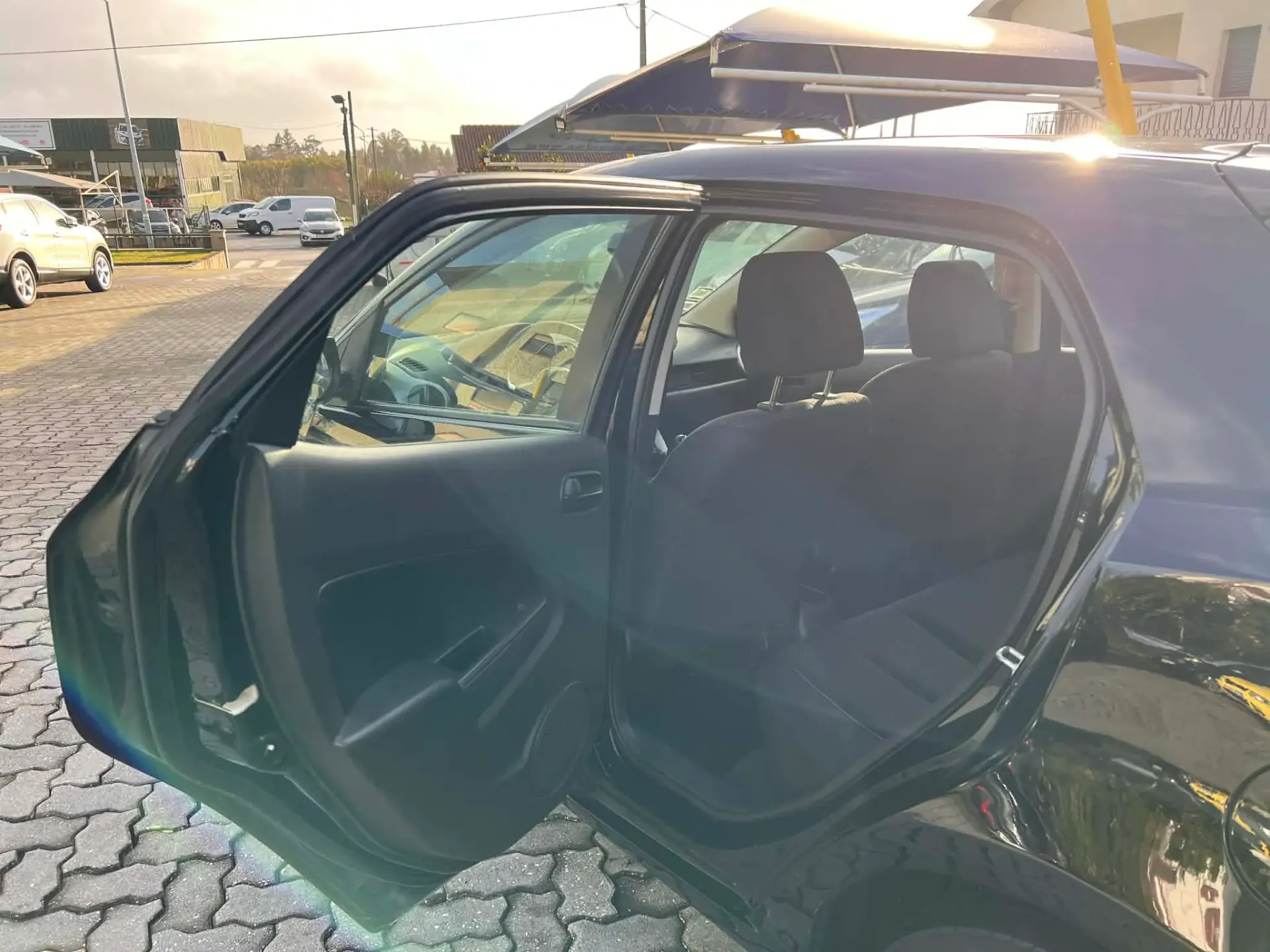 Mazda 2 1.4 MZ-CD Exclusive 6