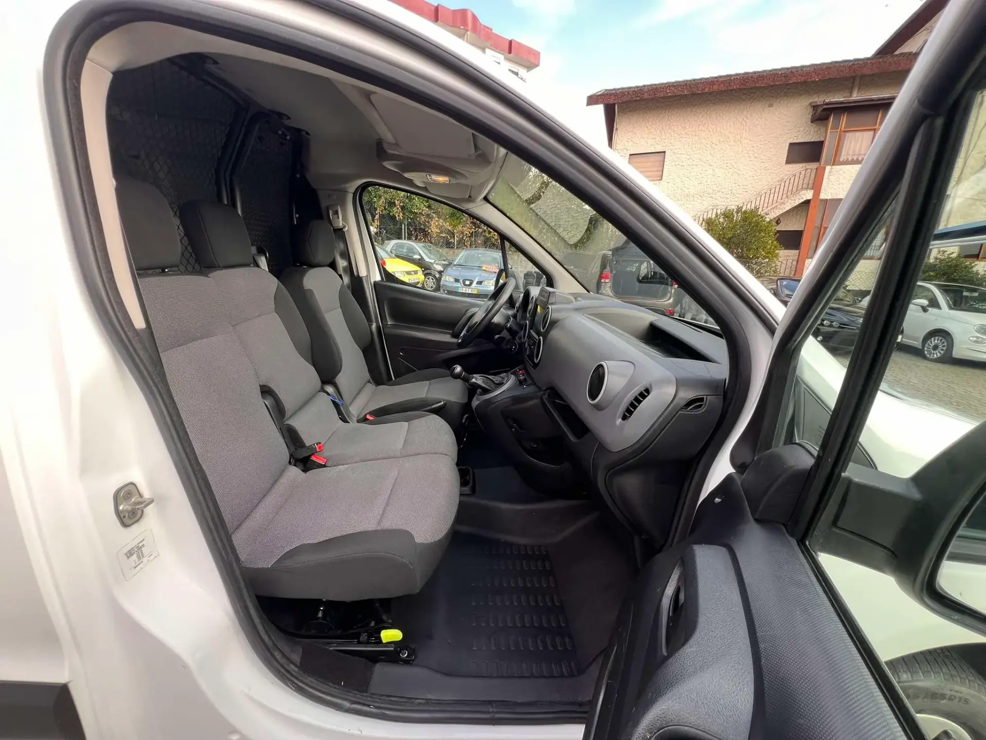 Peugeot Partner 1.6 HDi 3L (GPS) 7