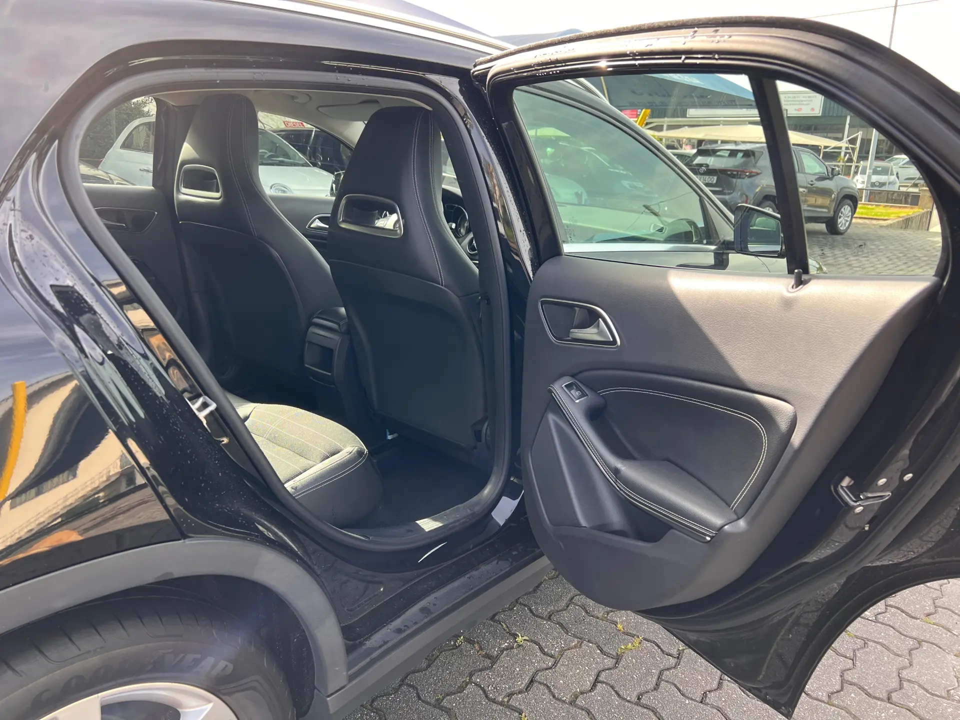 Mercedes-Benz GLA 200 d Aut. 11