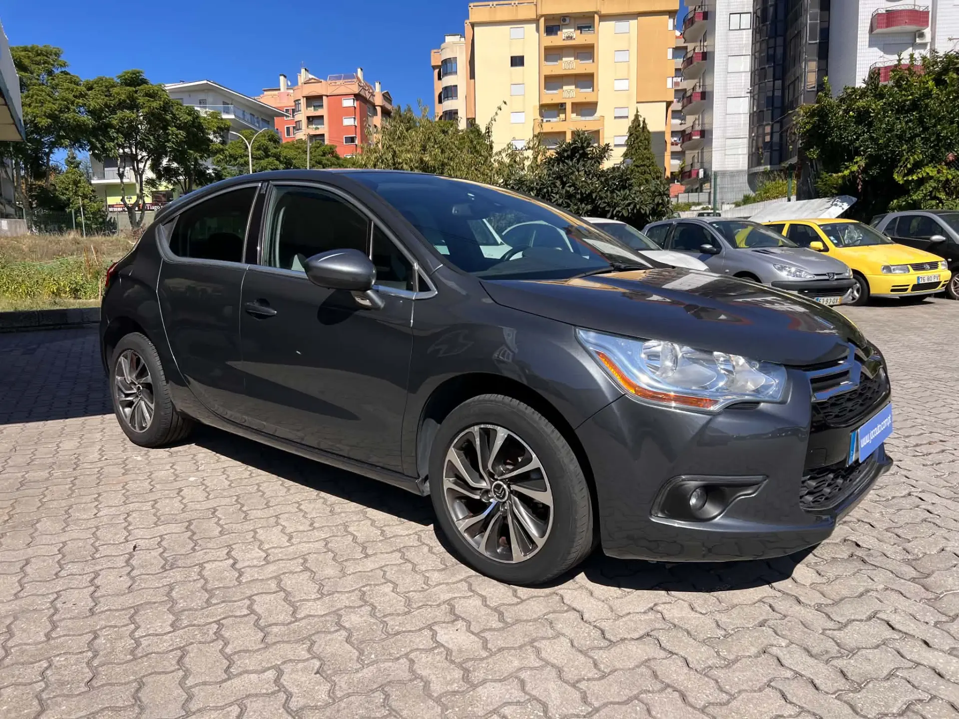 Citroen DS4 1.6 e-HDi So Chic 2